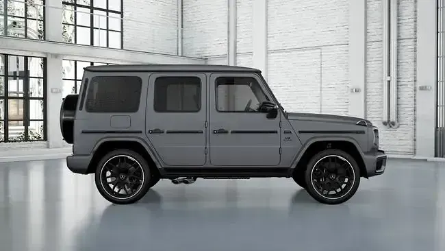 Uusi Mercedes G63 AMG AMG 584 HP (429 kW) 2025 Harmaa Katumaasturi