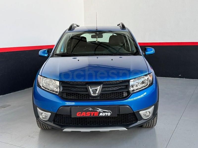 Usado Dacia Sandero Stepway 90 CV (66 kW) 2015 Azul Berlina
