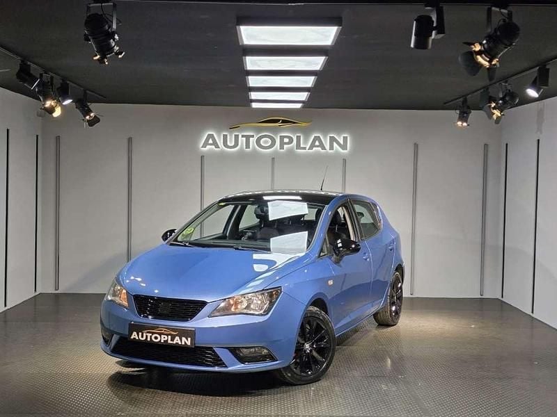 Azul Usado 2015 Seat Ibiza Style Utilitario | 7490 € (Precio justo) - Imagen 1/4