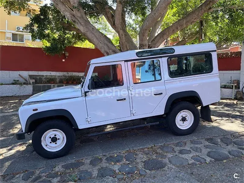 Usado Land Rover Defender SE 122 CV (89 kW) 2015 Blanco Familiar