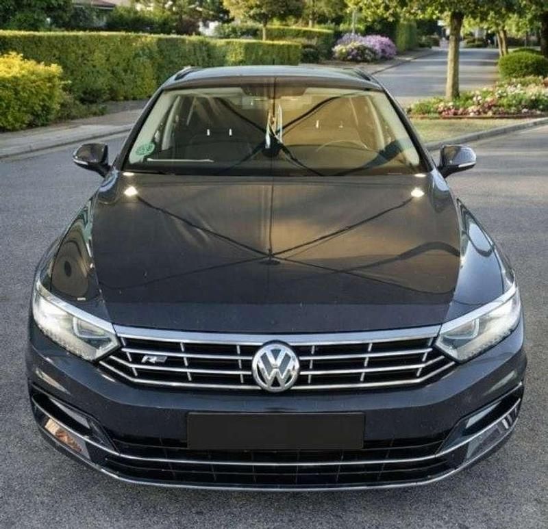 Usado VW Passat Sport 150 CV (110 kW) 2017 Gris Familiar