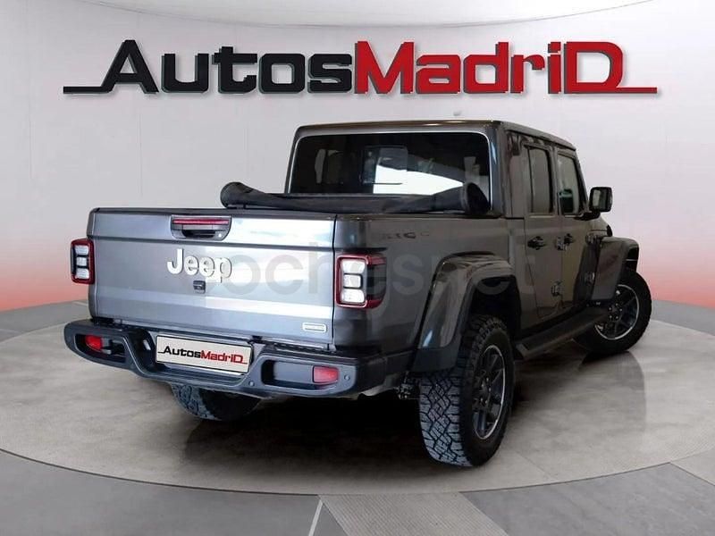 Usado Jeep Gladiator Overland 264 CV (194 kW) 2022 Gris / plata Recogida