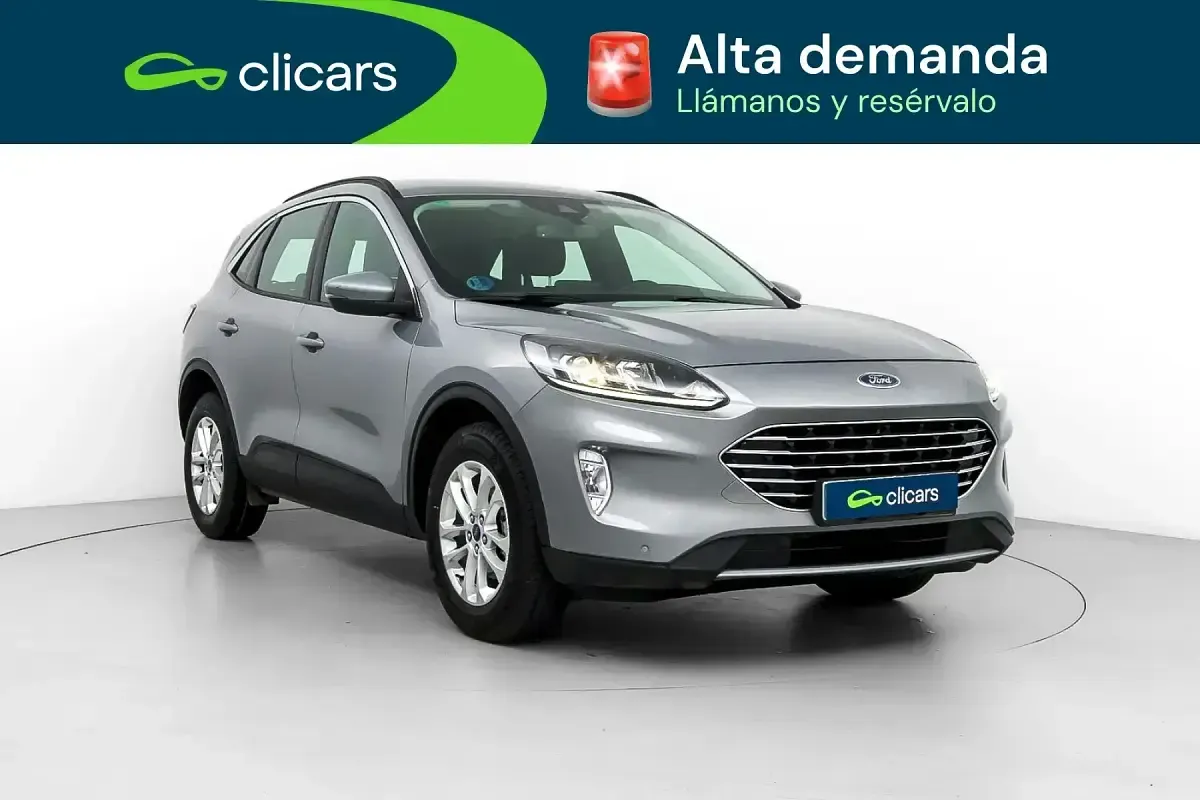 Usado Ford Kuga Titanium 191 CV (140 kW) 2022 Gris / plata SUV