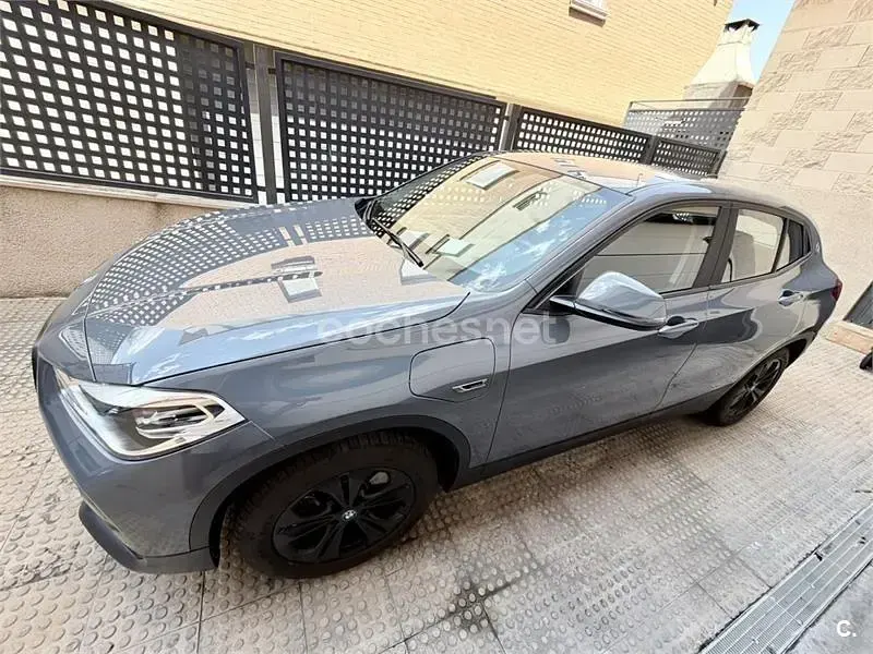 Usado BMW X2 220 CV (161 kW) 2022 Gris / plata SUV