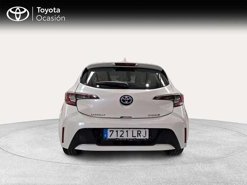 Usado Toyota Corolla Active 122 CV (89 kW) 2021 Blanco Utilitario