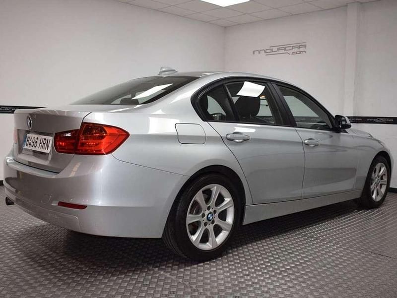 Usado BMW 318 143 CV (105 kW) 2013 Gris / plata Berlina