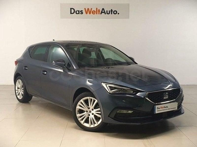 Usado Seat Leon Style 116 CV (85 kW) 2024 Azul Berlina