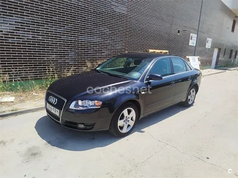 Usado Audi A4 140 CV (102 kW) 2007 Negro Berlina