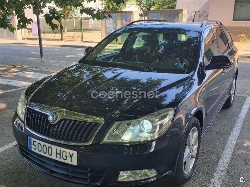 Negro Usado 2011 Skoda Octavia Family Familiar | 5100 € (Caro) - Imagen 1/4