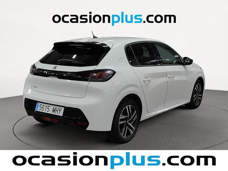 Usado Peugeot 208 Allure 102 CV (75 kW) 2023 Blanco Utilitario