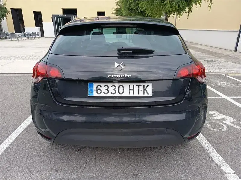 Usado Citroën DS4 92 CV (67 kW) 2013 Negro Utilitario