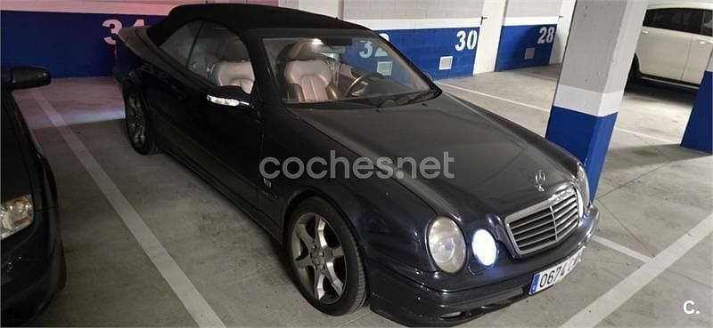 Usado Mercedes CLK430 Elegance 279 CV (205 kW) 2000 Azul Descapotable