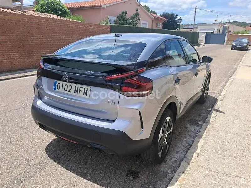 Usado Citroën C4 Feel 100 CV (73 kW) 2023 Gris / plata SUV