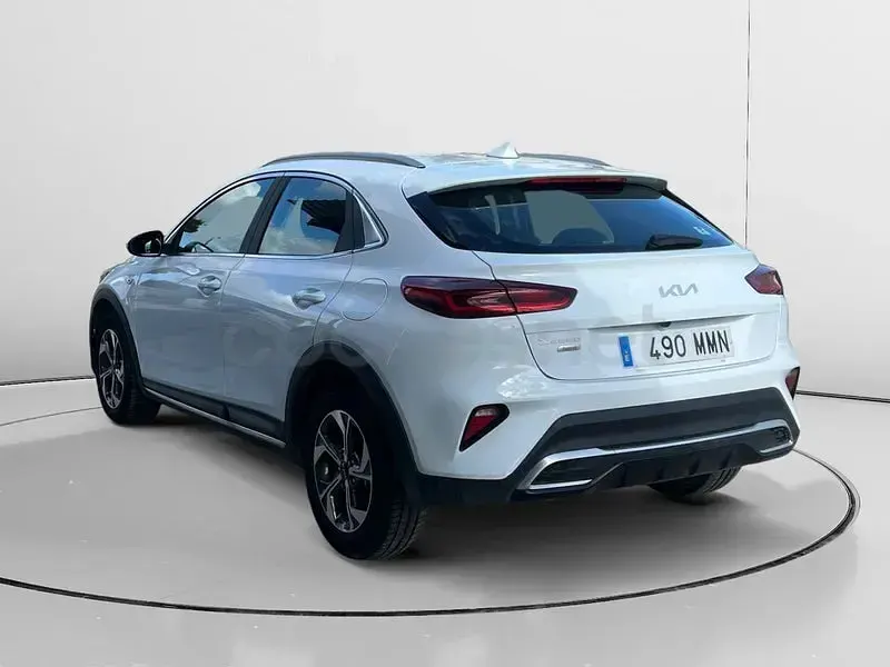 Usado Kia XCeed 136 CV (100 kW) 2024 Blanco SUV