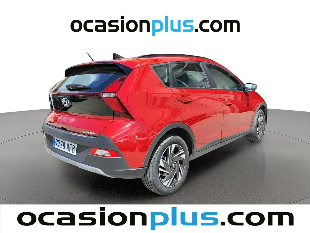 Usado Hyundai Bayon 84 CV (61 kW) 2023 Rojo SUV