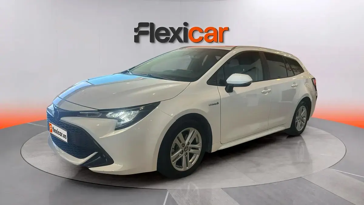 Usado Toyota Corolla Active 122 CV (89 kW) 2022 Blanco Familiar