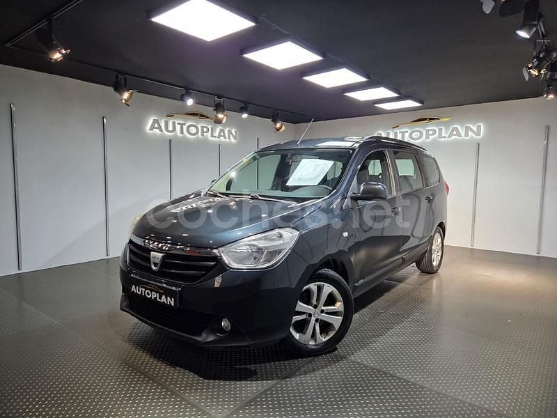 Gris / plata Usado 2014 Dacia Lodgy Lauréate Monovolumen | 9790 € (Precio justo) - Imagen 1/4