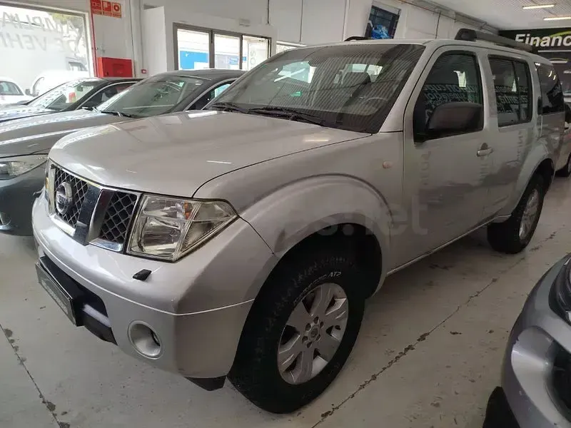 Usado Nissan Pathfinder SE 174 CV (127 kW) 2005 Gris / plata SUV