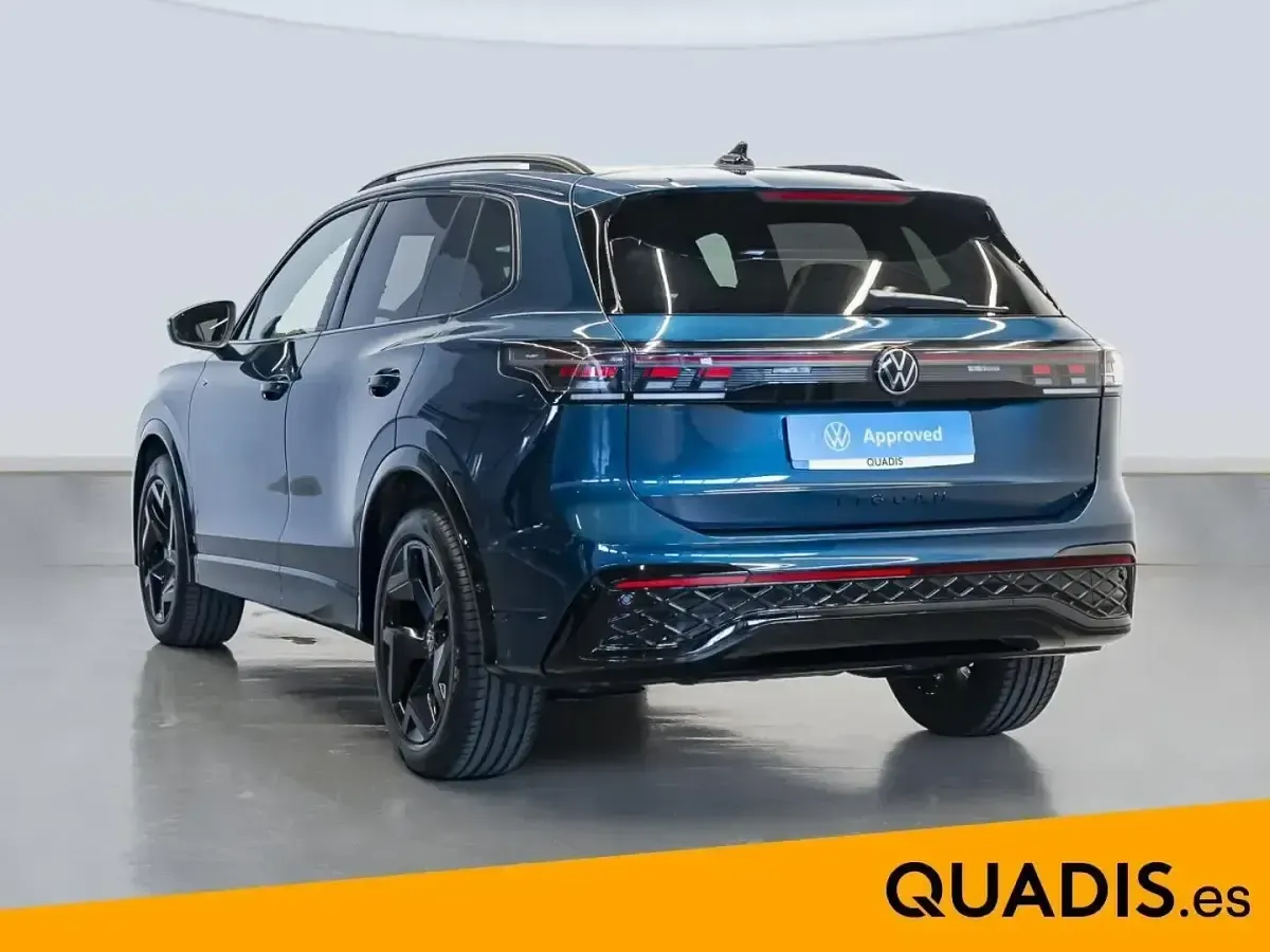 Usado VW Tiguan R-line 150 CV (110 kW) 2025 Azul SUV