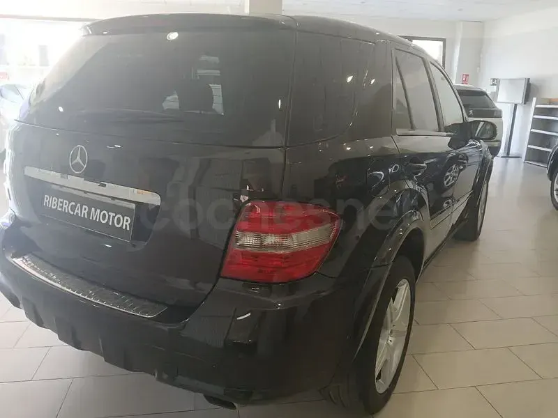 Usado Mercedes ML280 190 CV (139 kW) 2006 Negro SUV