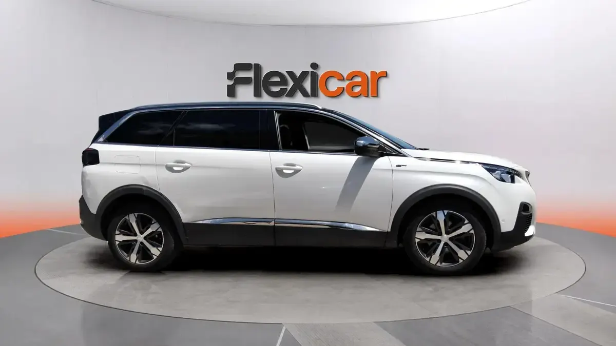 Usado Peugeot 5008 GT-line 180 CV (132 kW) 2018 Blanco SUV
