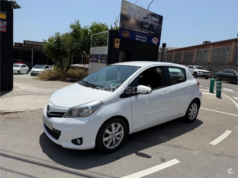 Blanco Usado 2014 Toyota Yaris Advance Berlina | 4999 € (Buen precio) - Imagen 1/4