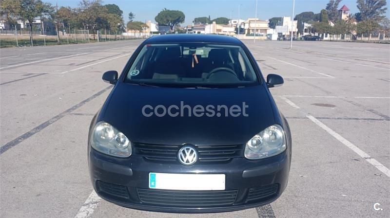 Usado VW Golf V Highline 105 CV (77 kW) 2007 Negro Berlina
