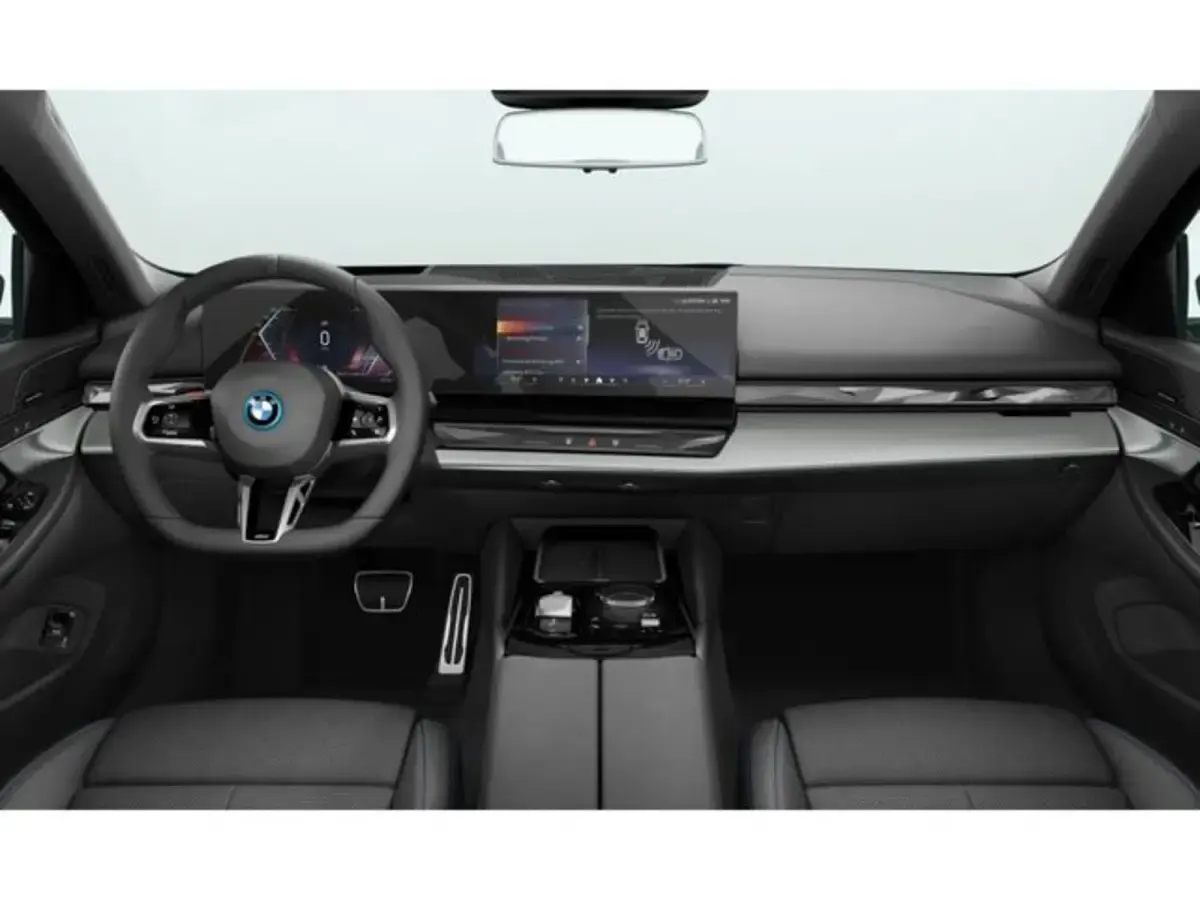 Usado BMW i5 Comfort Edition 250 kW (340 CV) 2025 Negro Berlina