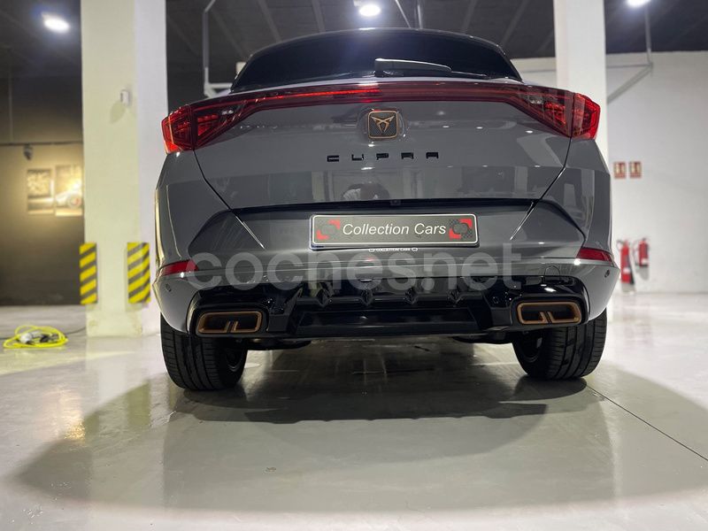 Usado Cupra Formentor VZ 245 CV (180 kW) 2023 Gris / plata SUV
