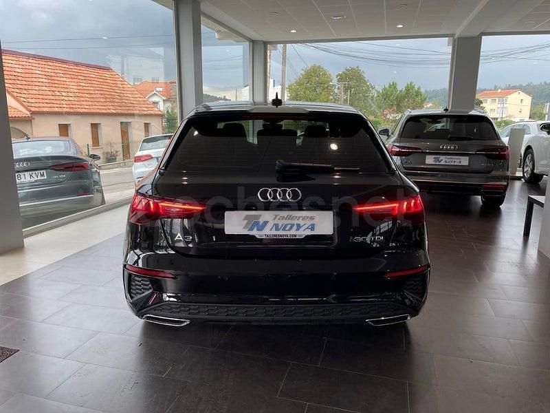 Usado Audi A3 S-Line 116 CV (85 kW) 2021 Negro Berlina