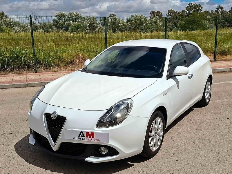 Usado Alfa Romeo Giulietta 120 CV (88 kW) 2017 Blanco Berlina