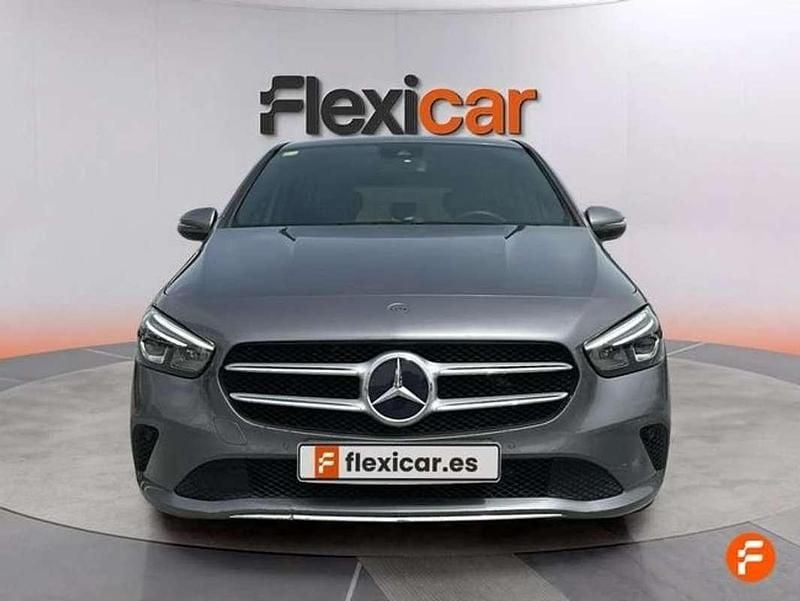 Usado Mercedes B200 150 CV (110 kW) 2020 Gris Monovolumen