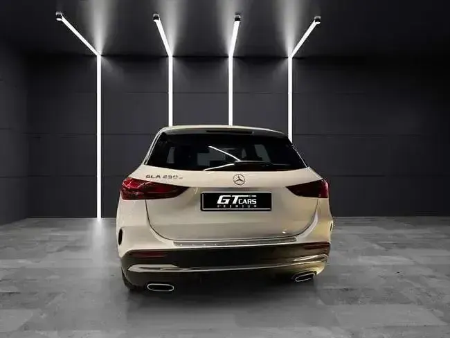 Usado Mercedes GLA250 AMG 218 CV (160 kW) 2024 Blanco SUV