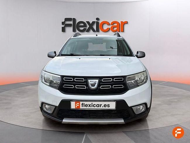 Usado Dacia Sandero Stepway 90 CV (66 kW) 2017 Blanco