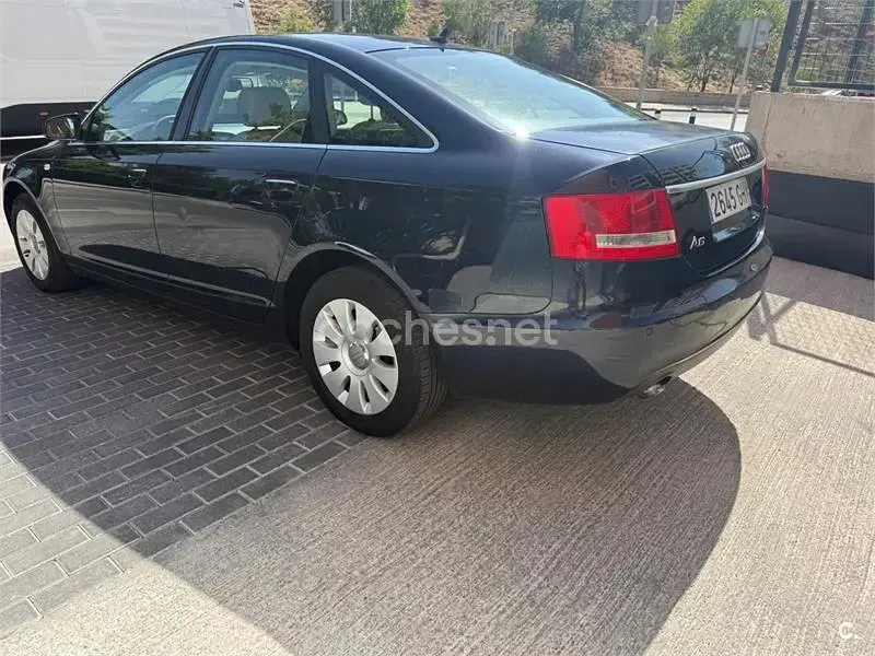 Usado Audi A6 140 CV (102 kW) 2008 Azul Berlina