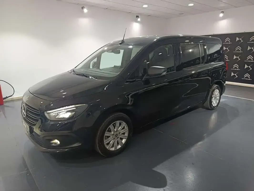 Usado Mercedes Citan 113 131 CV (96 kW) 2025 Negro Monovolumen