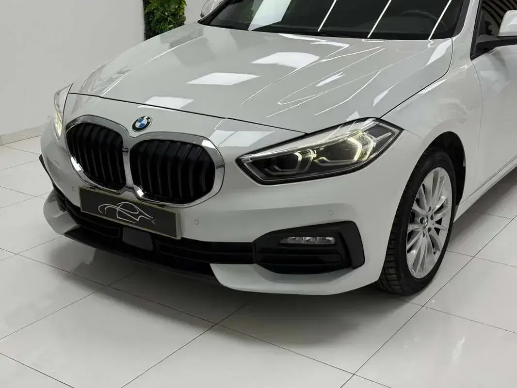 Usado BMW 118 140 CV (102 kW) 2020 Blanco Utilitario