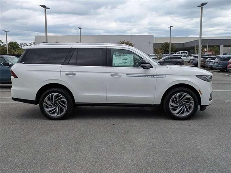 Usado Lincoln Navigator 441 CV (324 kW) 2025 Blanco SUV