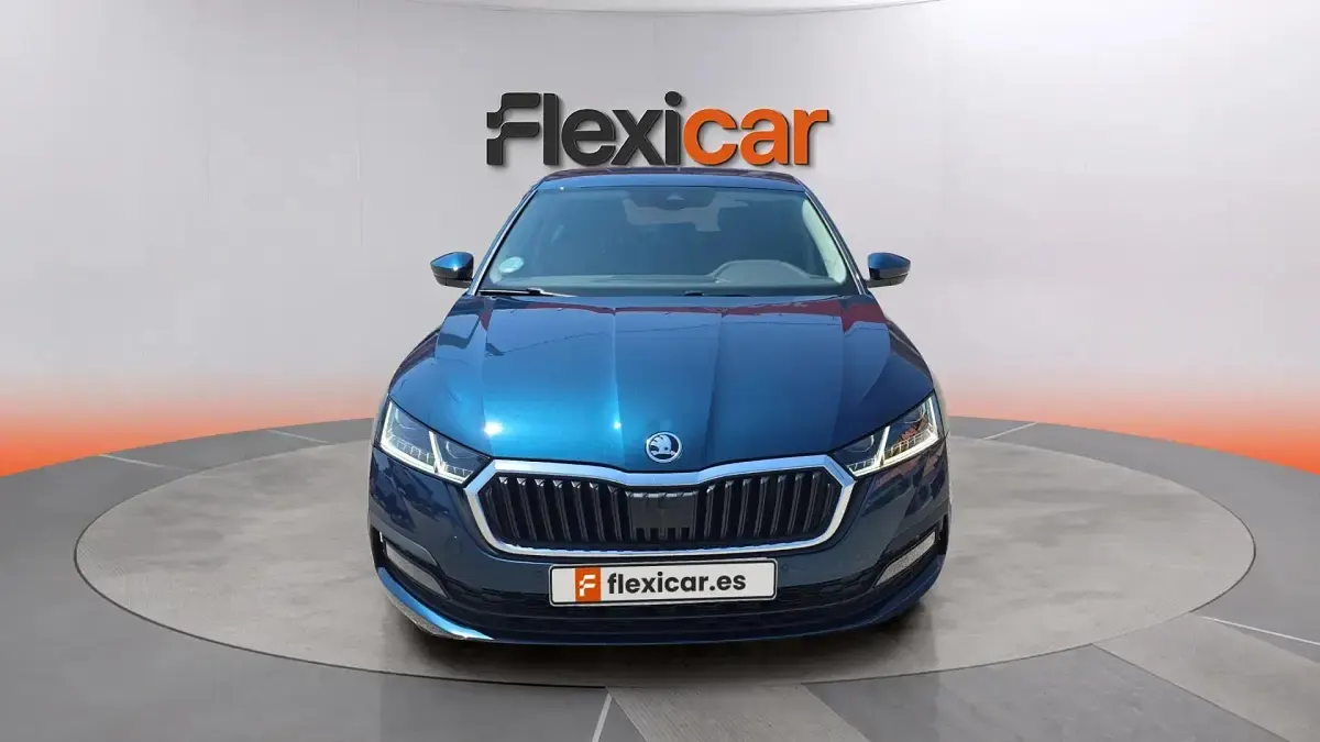 Usado Skoda Octavia G-TEC Ambition 131 CV (96 kW) 2022 Gris Berlina