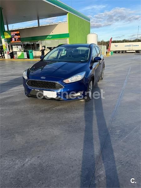 Usado Ford Focus Business Edition 120 CV (88 kW) 2017 Azul Familiar