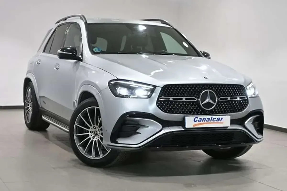 Usado Mercedes E220 197 CV (144 kW) 2024 Gris Familiar