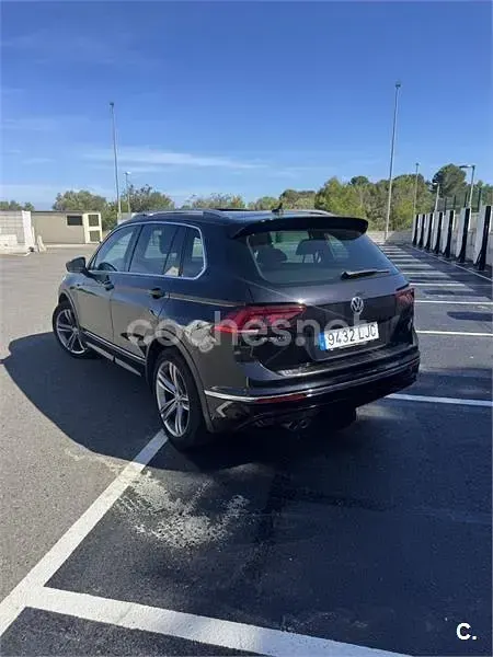 Usado VW Tiguan R-line 150 CV (110 kW) 2020 Negro SUV