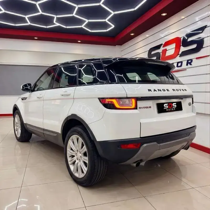 Usado Land Rover Range Rover evoque SE 150 CV (110 kW) 2018 Blanco SUV