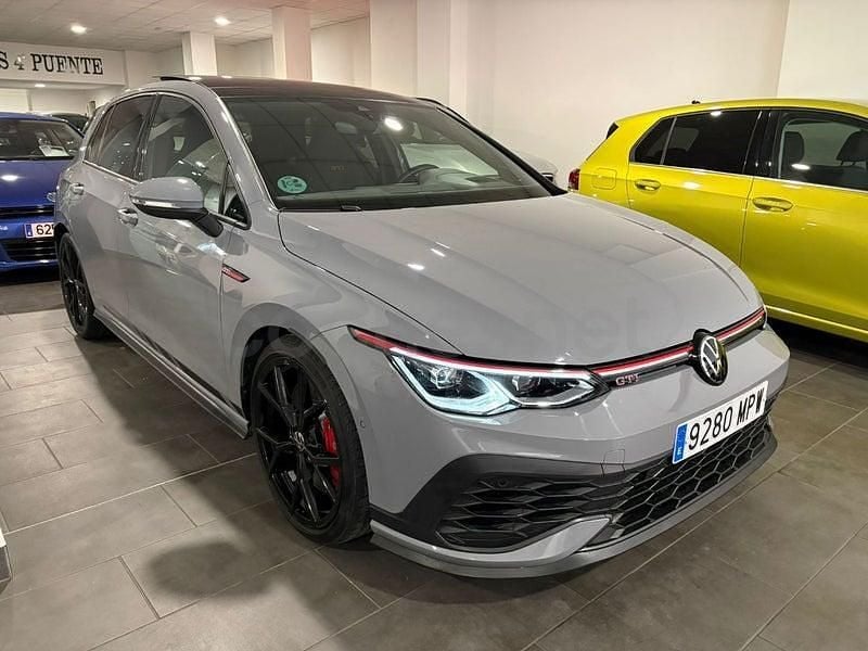 Usado VW Golf VIII GTI Clubsport 301 CV (221 kW) 2024 Gris / plata Berlina