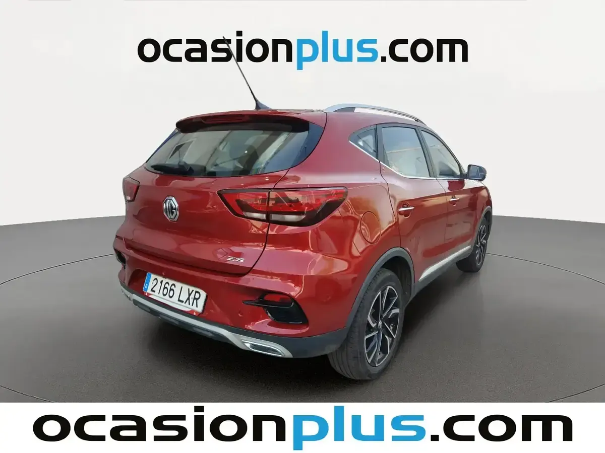 Usado MG ZS Luxury 106 CV (77 kW) 2022 Rojo SUV