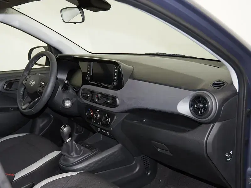 Nuevo Hyundai i10 63 CV (46 kW) 2025 Gris / plata Utilitario