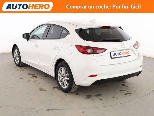 Usado Mazda 3 Style 100 CV (73 kW) 2017 Blanco Berlina