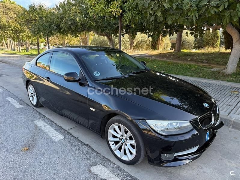 Usado BMW 320 177 CV (130 kW) 2010 Negro Coupe
