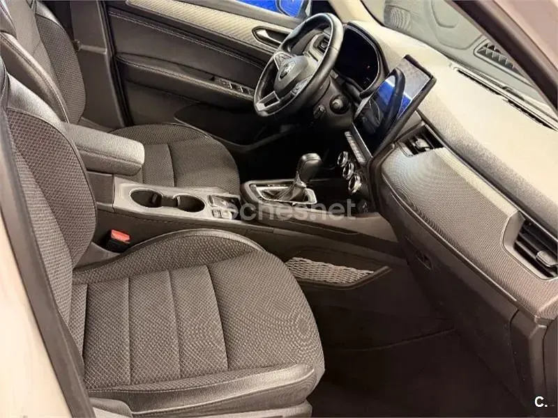 Usado Renault Arkana Techno 145 CV (106 kW) 2022 Blanco SUV