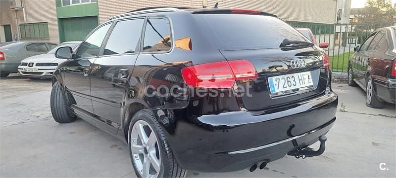 Usado Audi A3 Attraction 140 CV (102 kW) 2009 Negro Utilitario